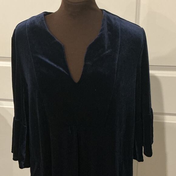 NWT Jude Connally Women’s Kerry Navy Velvet Like Bell Sleeve Dress Size Large - Picture 3 of 14
